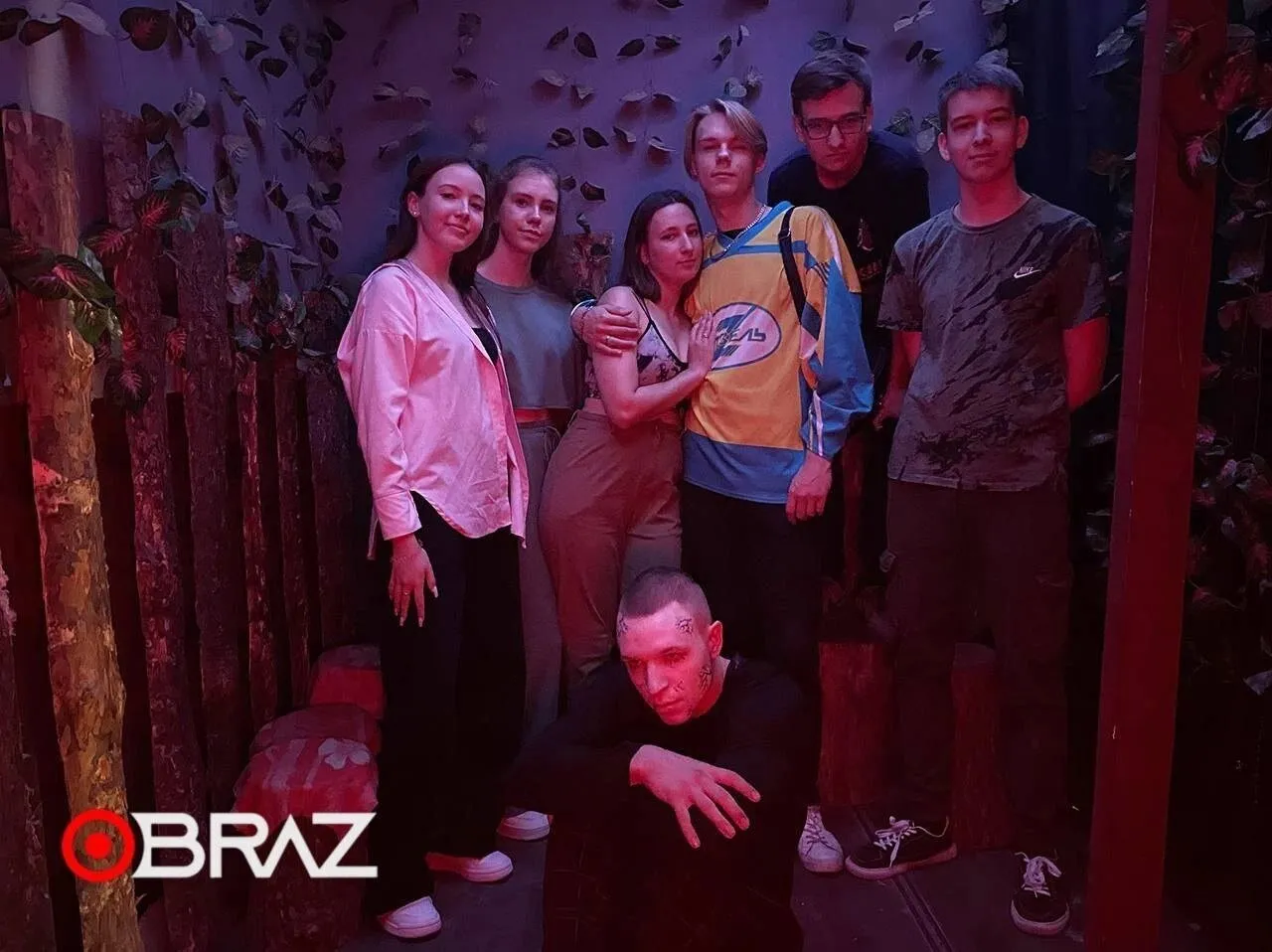 Семья проходит квест Granny на лёгком уровне — детская безопасность OBRAZwill